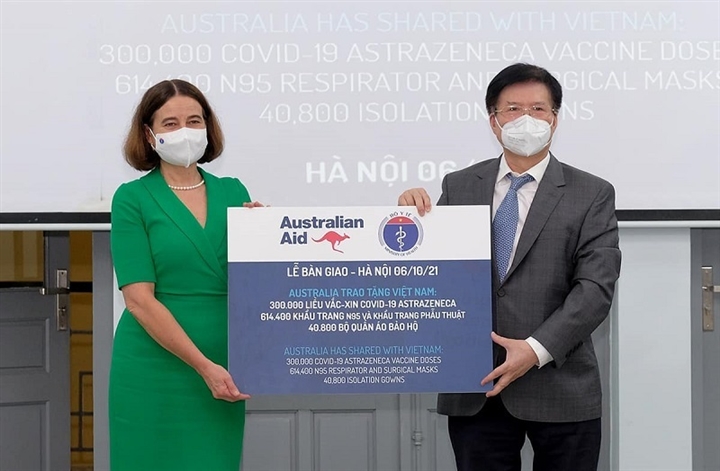 Australia tăng số vaccine COVID-19 hỗ trợ Việt Nam lên 5,2 triệu liều - 1