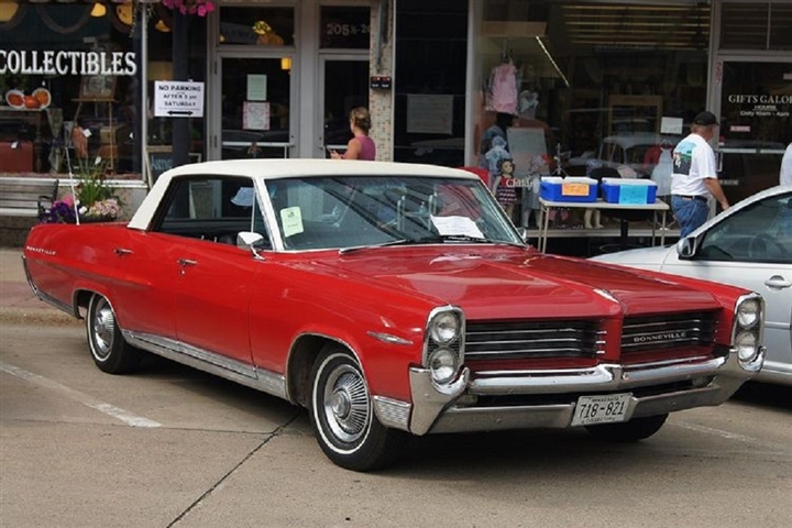 Những chiếc sedan lớn nhất từng được sản xuất - 4