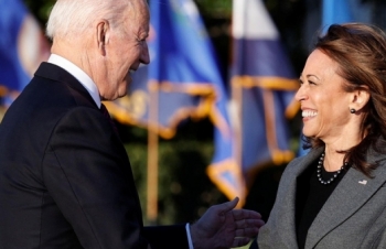 Tổng thống Biden tạm chuyển giao quyền lực cho bà Harris