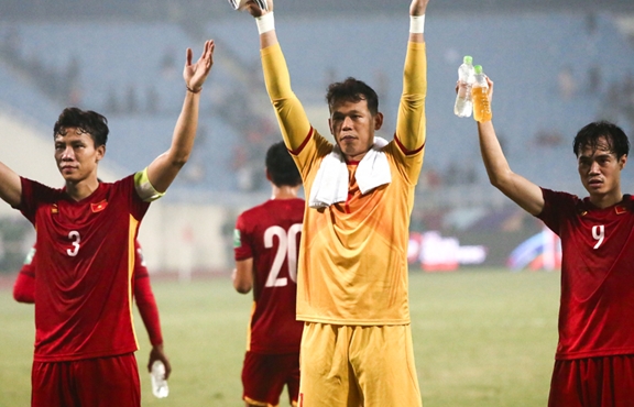 Thua 6 trận liên tiếp, tuyển Việt Nam vẫn nằm trong top 100 FIFA
