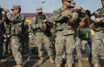 Mỹ xem xét cử cố vấn quân sự, cung cấp khí tài đến Ukraine