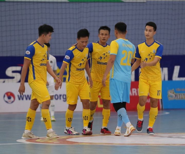 Futsal HDBank VĐQG 2021: Mưa bàn thắng trận Zetbit Sài Gòn - Sanvinest Khánh Hòa - 1