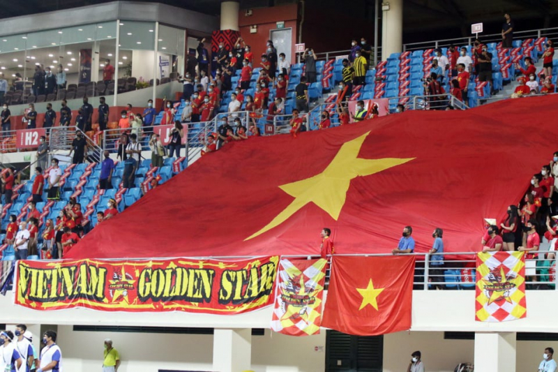 Trực tiếp Việt Nam 2 - 0 Malaysia (hiệp 1): Công Phượng nhân đôi cách biệt -0