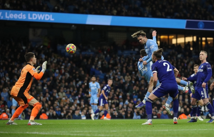 Thắng Leeds 7-0, Man City củng cố ngôi đầu Ngoại hạng Anh - 1