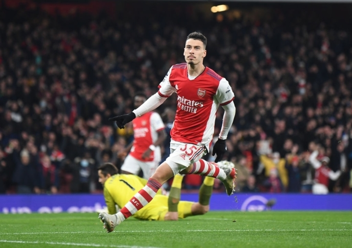 Kết quả Ngoại Hạng Anh: Đánh bại West Ham, Arsenal vào top 4 - 1