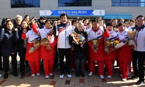 10 van dong vien trieu tien di may bay toi han quoc du olympic