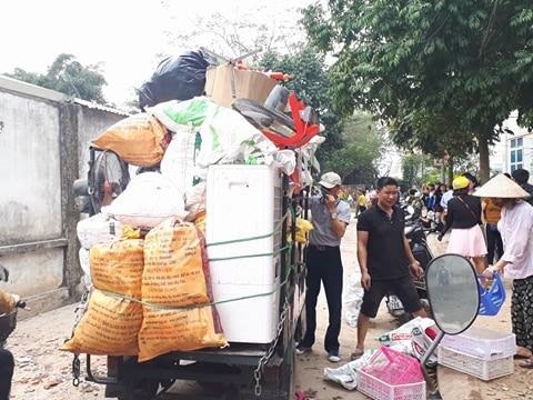 vu chay cho quang ha noi mat het roi mat trang roi