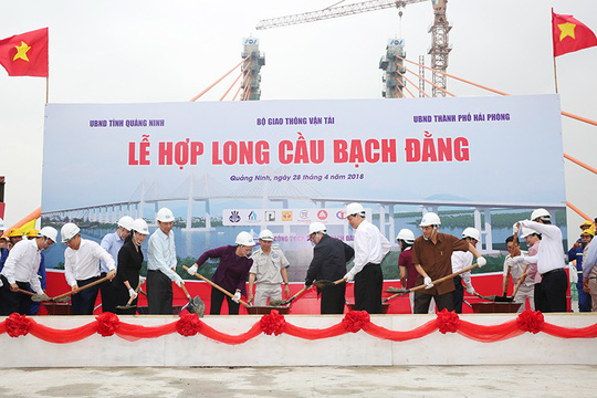 hop long cau bach dang di ha noi quang ninh chi con 90 phut