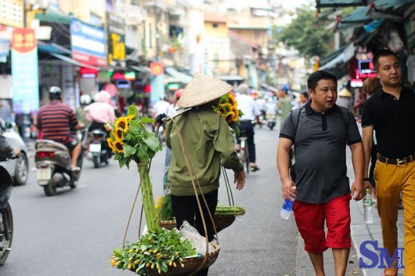 thu nong nan tren nhung ganh hoa