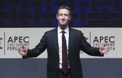 hai gio khung khiep cua facebook mark zuckerberg doi mat hiem nguy