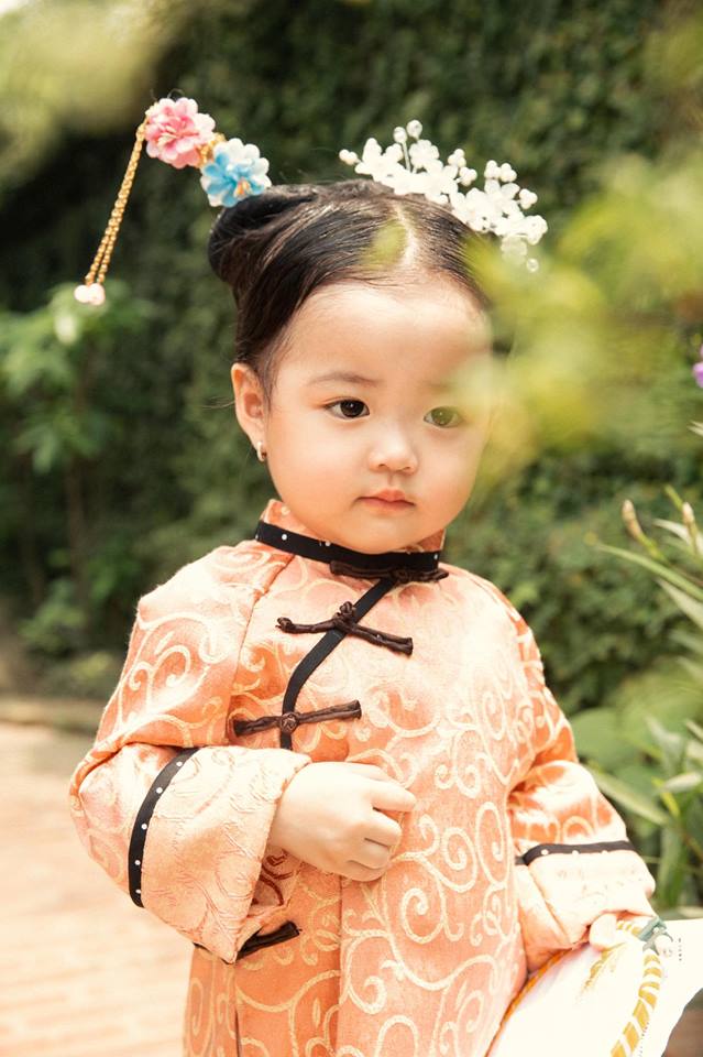 tieu phi tan nguy an lac phien ban nhi khien dan mang dieu dung vi qua de thuong