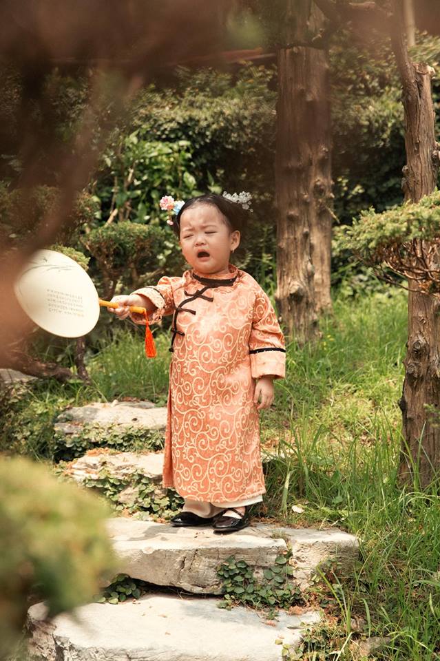 tieu phi tan nguy an lac phien ban nhi khien dan mang dieu dung vi qua de thuong