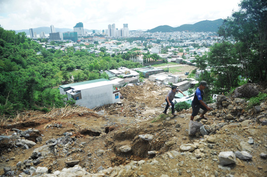 dung ban nha o du an nghi sat lo gay chet 4 nguoi dan nha trang