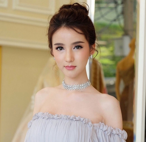 phau thuat tham my tu bong toi ra anh sang