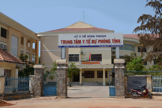 hang ngan lanh dao mat ghe sau sap nhap trung tam y te