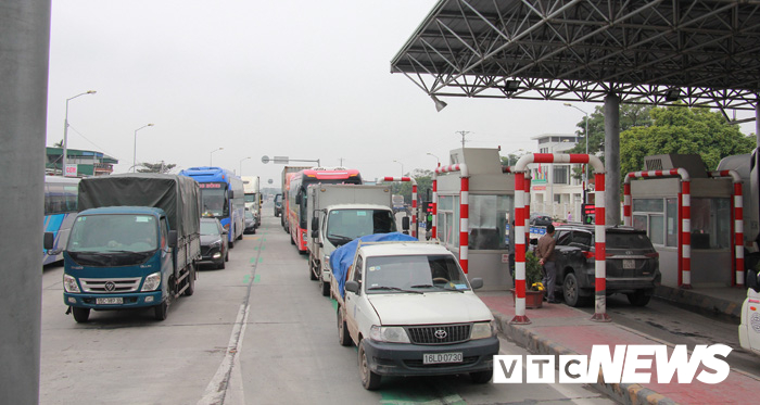 anh tram thu phi bot tien cuu o hai phong xa tram trong ngay dau thu phi