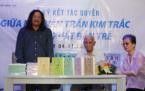 nha van tran kim trac qua doi lang le o tuoi 90