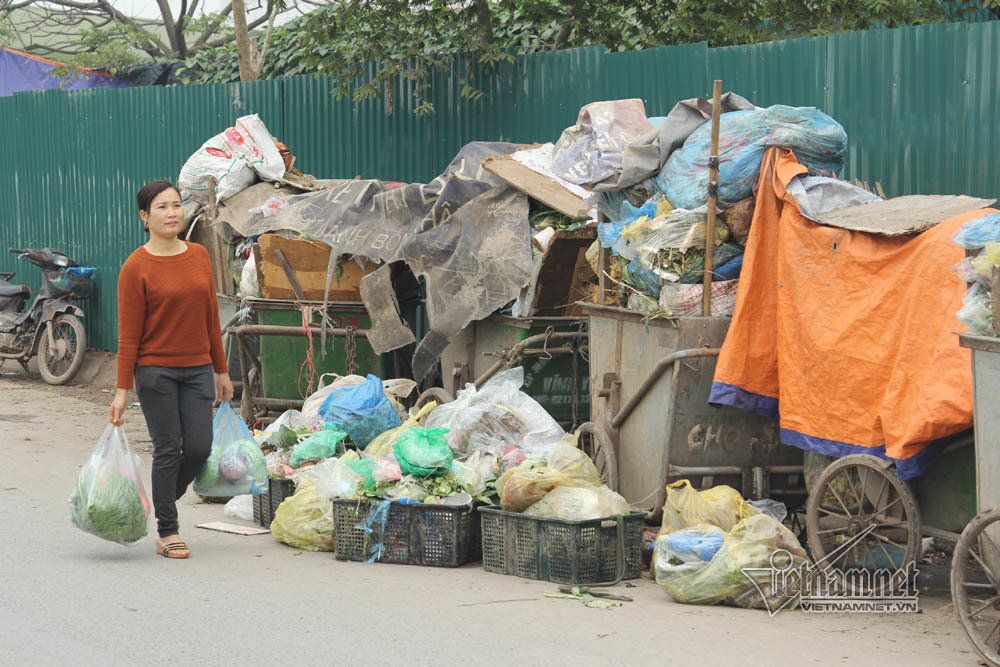 dan phong toa bai rac nam son ha noi rac ngap day duong