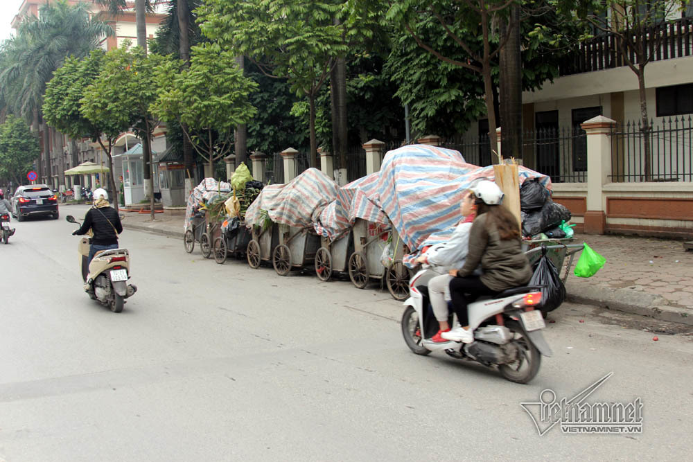 dan phong toa bai rac nam son ha noi rac ngap day duong