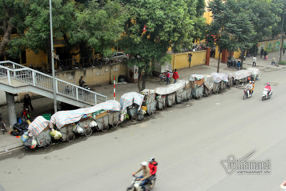 dan phong toa bai rac nam son ha noi rac ngap day duong