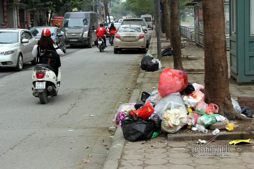 dan phong toa bai rac nam son ha noi rac ngap day duong