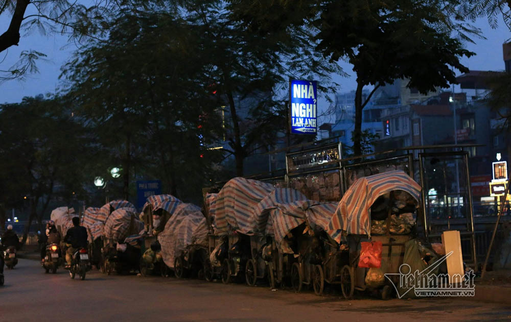 dan phong toa bai rac nam son ha noi rac ngap day duong