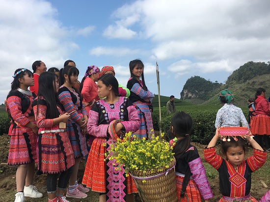 hang nghin nguoi tap nap den cao nguyen theo doi giai marathon 2019