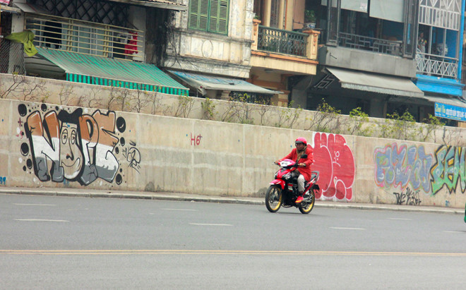 but tac tan cong tuyen duong tram ti tai ha noi