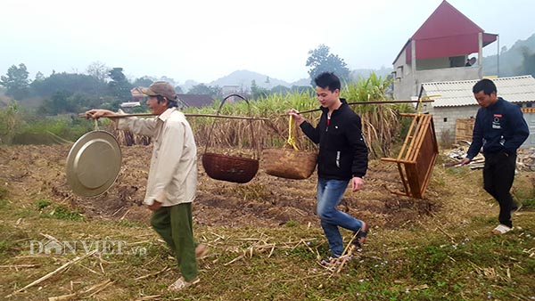 nguoi nung lang son cung bai gi trong buoi sang mung 1 tet