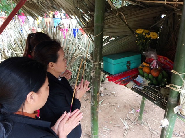 phu tho hang tram nguoi vay bat lon ong cau lay hen dau xuan