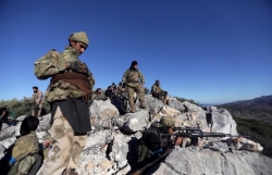 Thổ Nhĩ Kỳ nã pháo vào quân thân chính phủ Syria