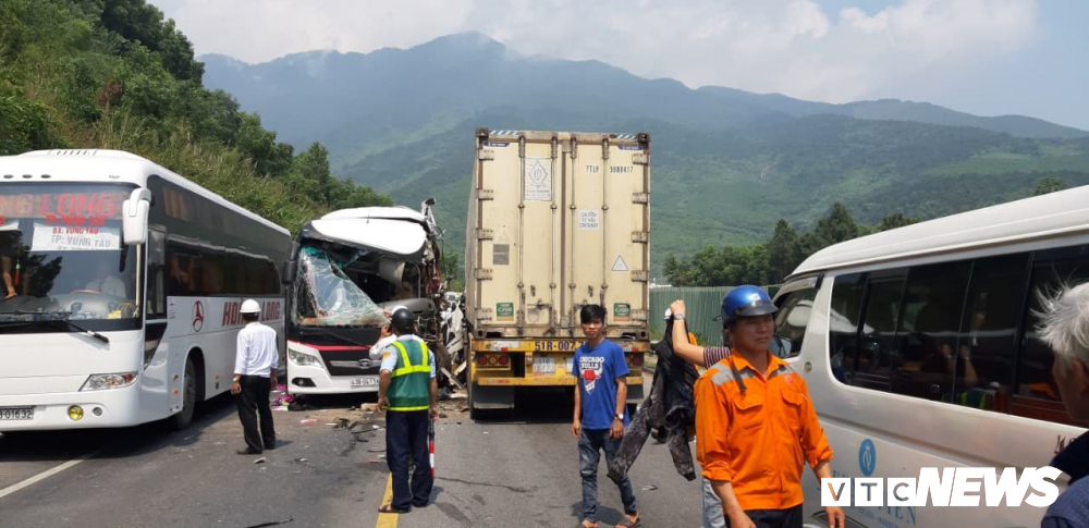 vi sao duong dan ham hai van tro thanh diem den tai nan giao thong