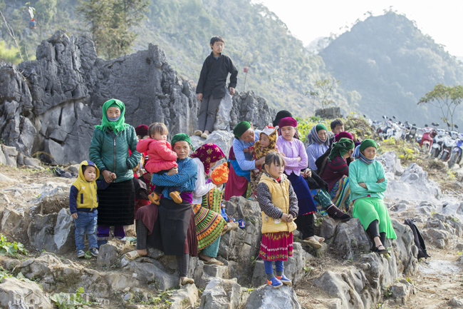 nhung hinh anh dep ve phu nu vung nui cao tay bac