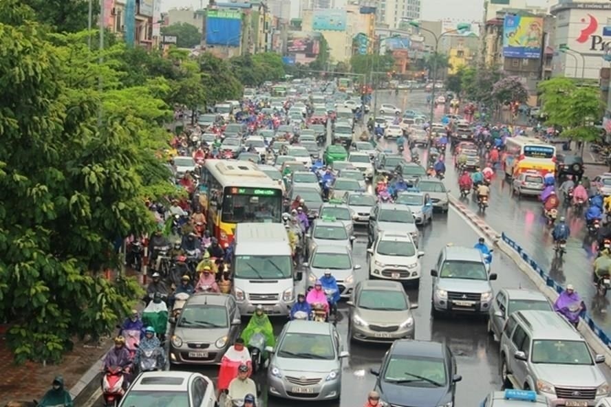 chuyen cam xe may va dat minh lam nguoi dan