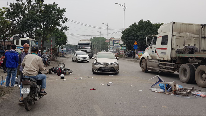 anh xe dien tong hang loat phuong tien tren quoc lo o hai duong