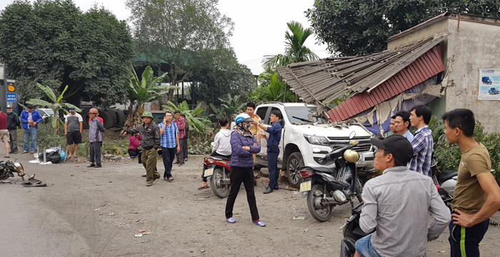 anh xe dien tong hang loat phuong tien tren quoc lo o hai duong