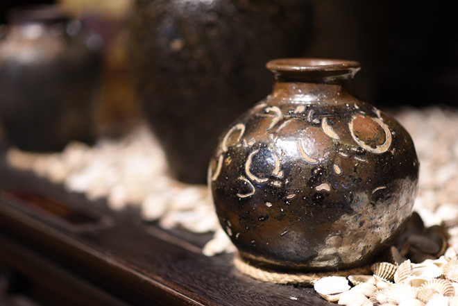 men so huyet lam gom trong ngoi nha co 200 nam tuoi