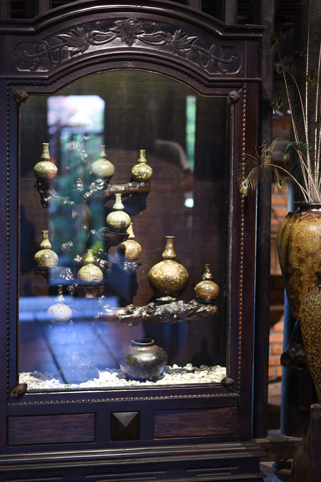 men so huyet lam gom trong ngoi nha co 200 nam tuoi