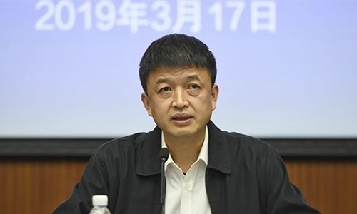 Hiệu trưởng Trung Quốc bị đuổi việc vì thực phẩm ôi mốc trong bếp ăn hieu truong trung quoc bi duoi viec vi thuc pham oi moc trong bep an