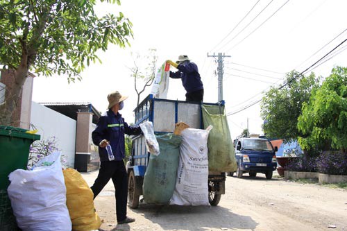 tiet kiem tien ti tu dau thau rac