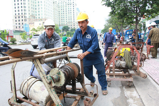 chua chot gia thue may bom chong ngap duong nguyen huu canh