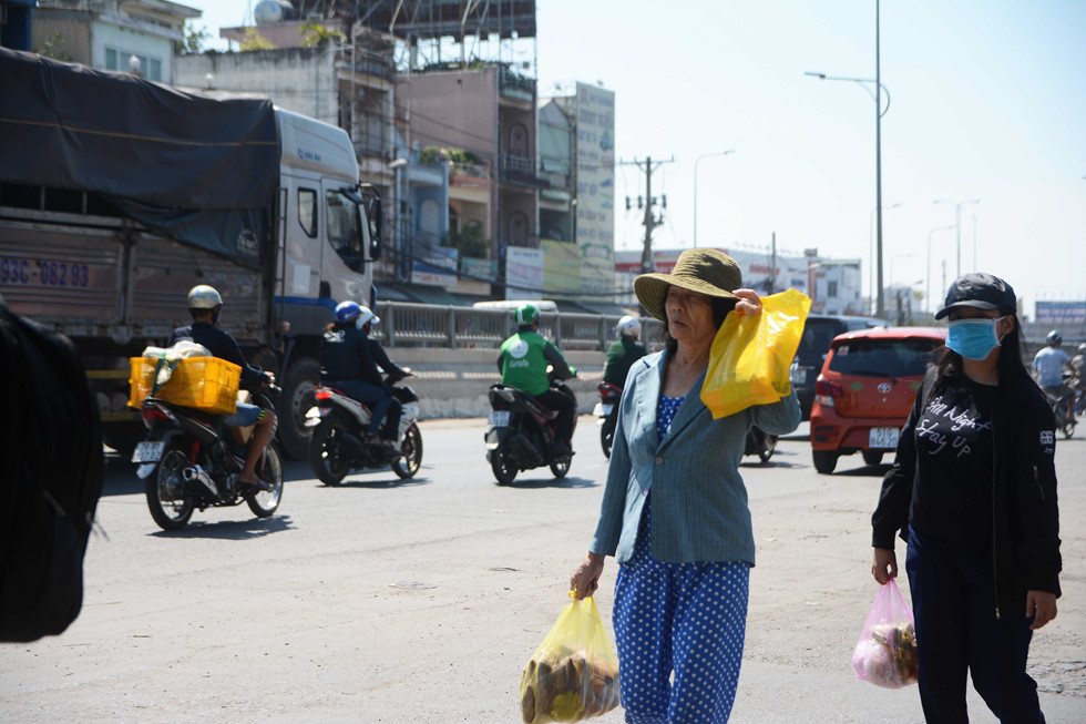 nguoi sai gon song noi nhieu bui nhat thanh pho tho lam sao khi 20 phut phai lau bui