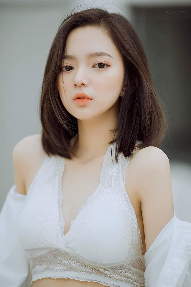 hotgirl hai phong gay bao voi anh sexy dot mat