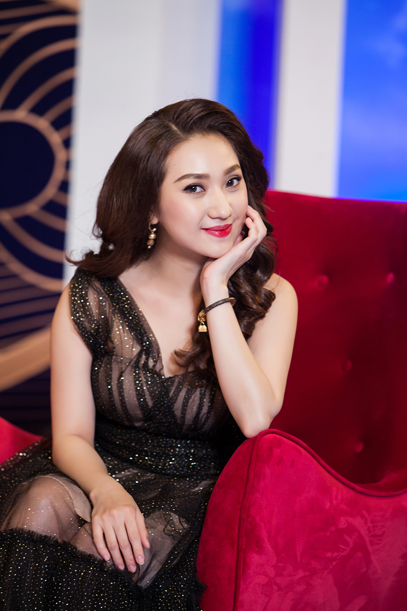 cao my kim ton thuong bat man voi showbiz sau chuyen tinh on ao voi bui anh tuan