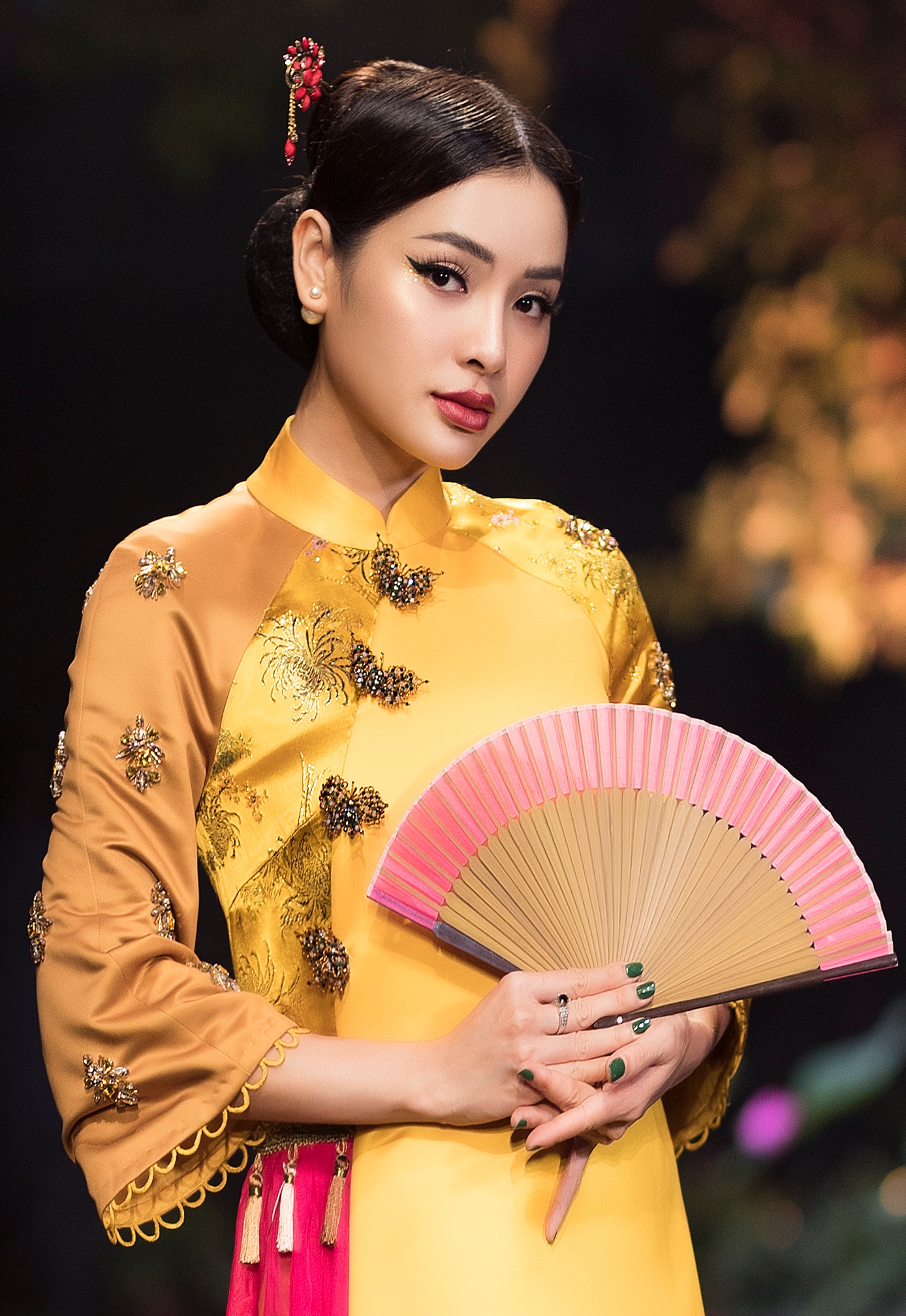 chan goi cam phuong trinh jolie kin dao den bat ngo