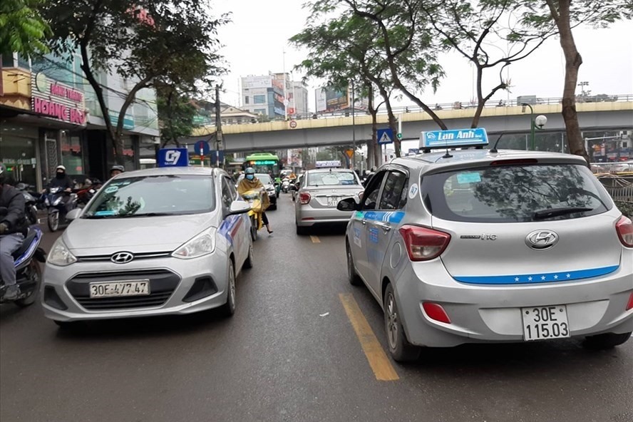 make in vietnam va cai mao taxi