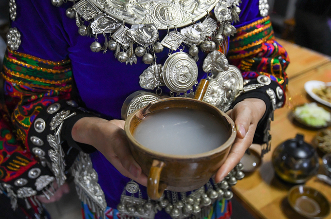 lang co 1700 tuoi cua dan toc mieu o trung quoc