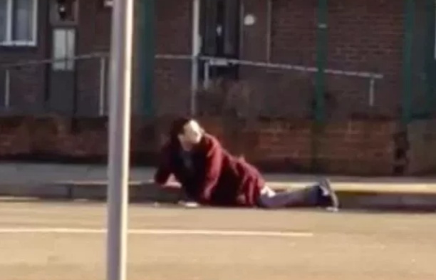 kham pha ra ky quan sau khi lo say len giuong voi ban gai than