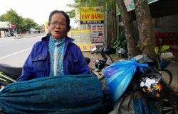 nguoi dan ha noi nhat canh dong thung chau chau