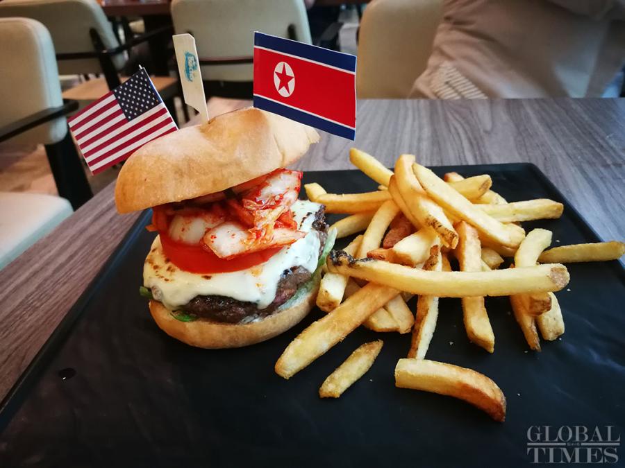 singapore ban burger kimchi cao boi dac biet nhan thuong dinh my trieu